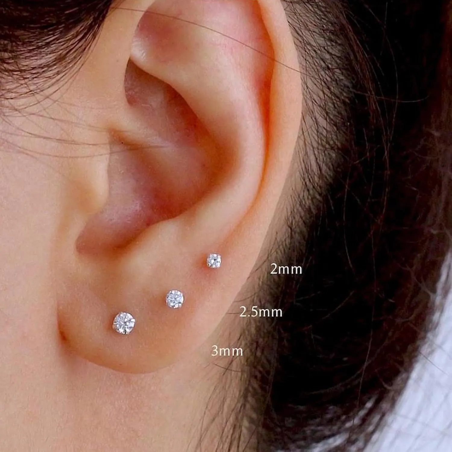14k White Gold Round Cut White Cubic Zirconia Stud Earrings