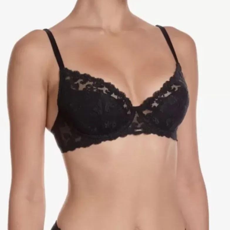 Ajour Heathrow Demi Cup with Padding BM16 in Black