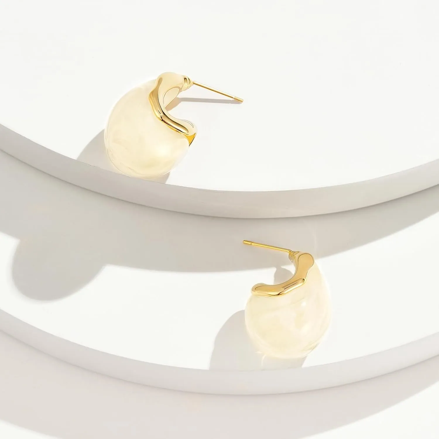 KissYan Acrylic Teardrop Earrings for Women, 14K Gold Plated Resin Chunky Hoop Earrings, Lightweight Hollow Open Drop Hoops Translucent Hypoallergenic Vintage Fashion Jewelry Gifts