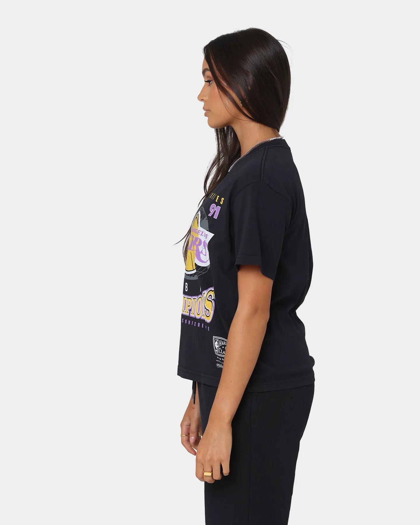 Mitchell & Ness Women's Los Angeles Lakers Vintage '91 Finals T-Shirt Faded Black