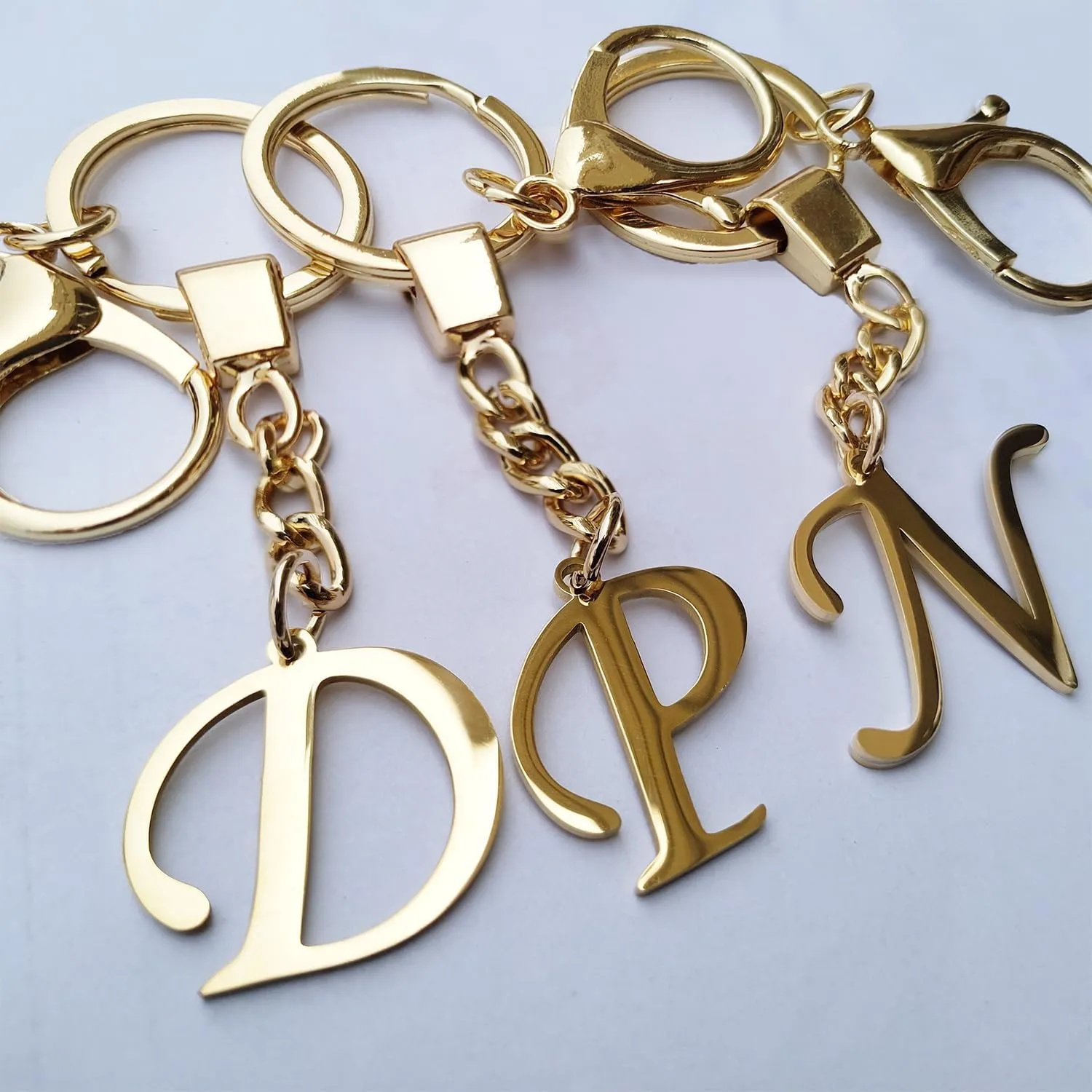 SPRT Gold Letter A-Z Keychain,Gold Letter Keychain Initial Letter Keyring for Women Girls Bag Charms Purse Charms Handbags