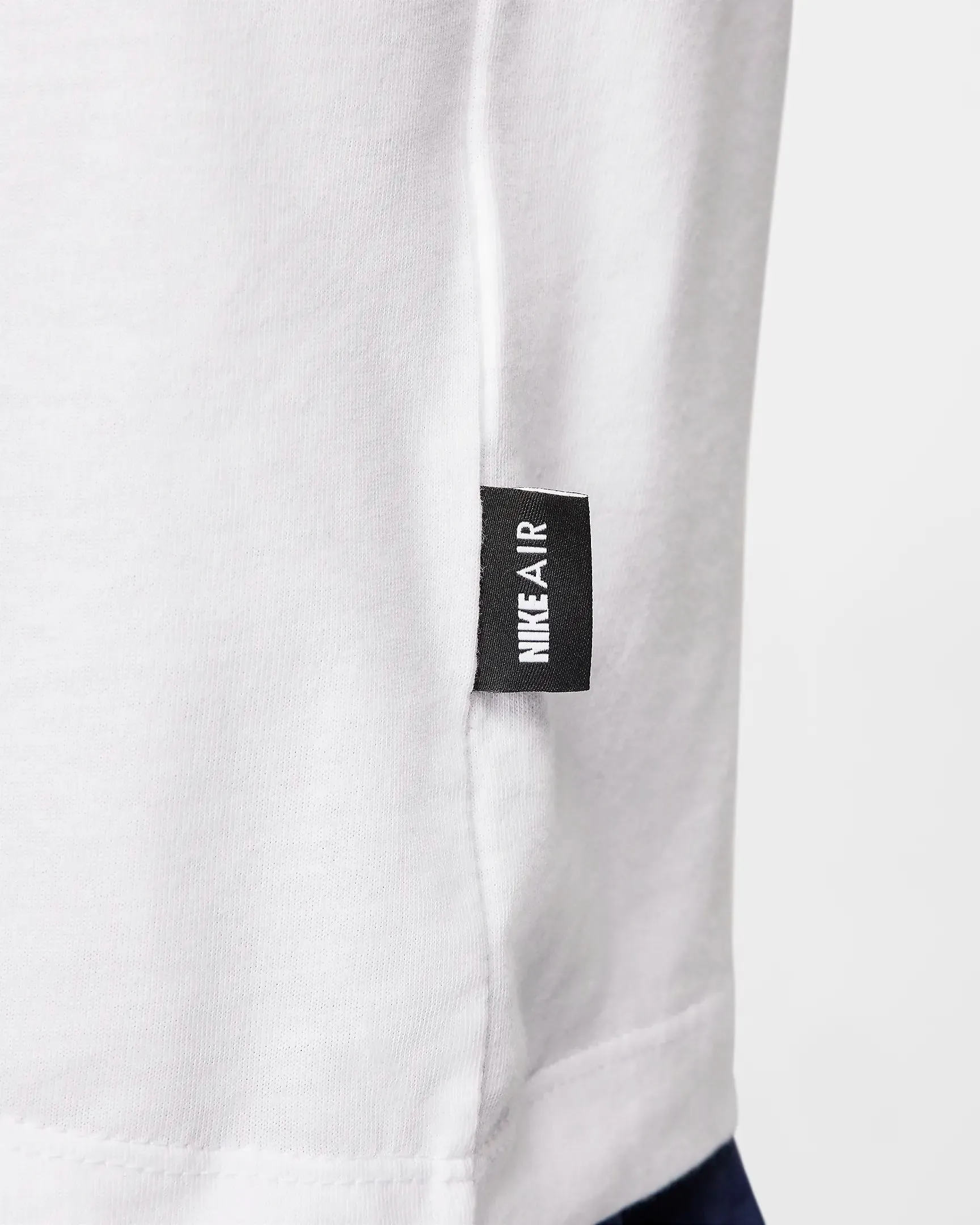 T-SHIRT SPORTSWEAR