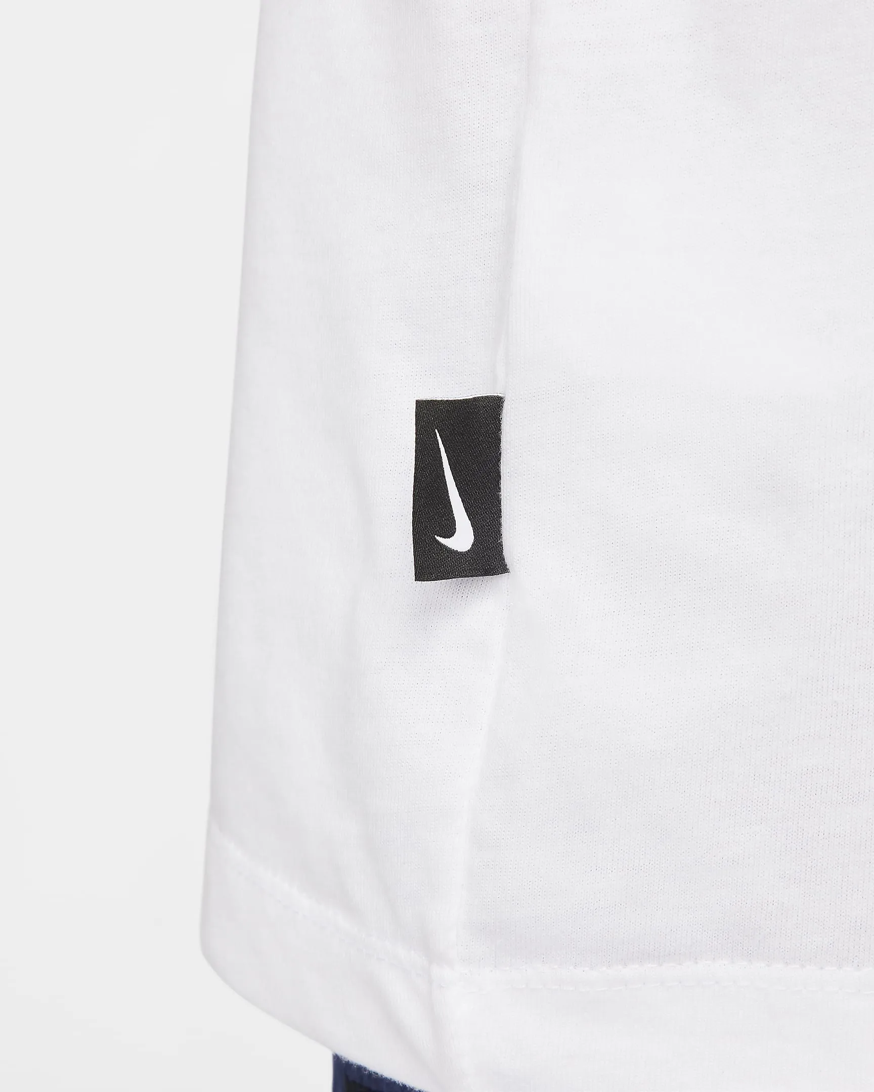 T-SHIRT SPORTSWEAR