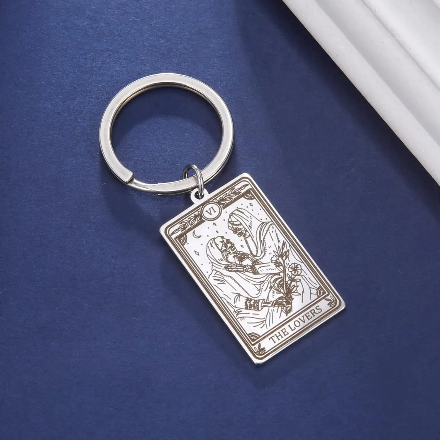 TEAMER Skeleton Tarot Cards Keychains Stainless Steel Amulet Marigold Tarot Card Major Arcana Keyring for Keys Cars Bags