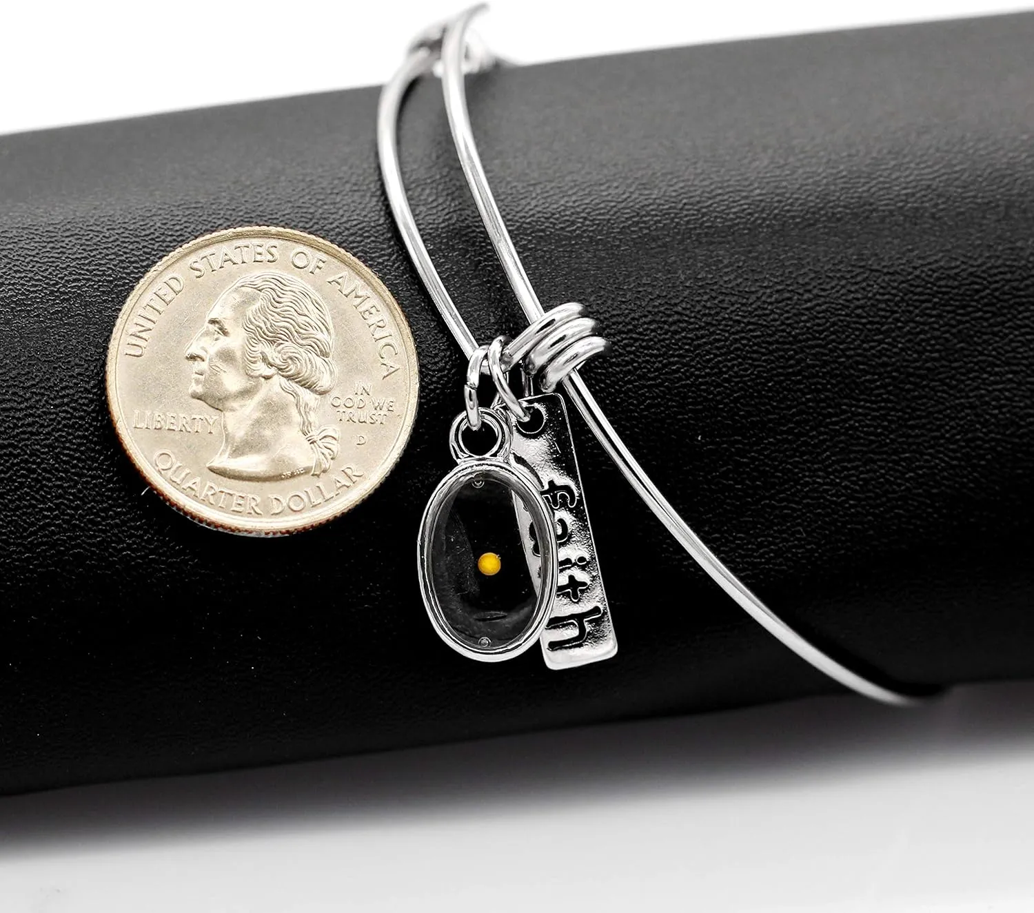 Uloveido 2.5 Inch Stainless Steel Faith Bangle Real Mustard Seed Bracelets Charm Jewelry for Christian Inspirational Gift Y558