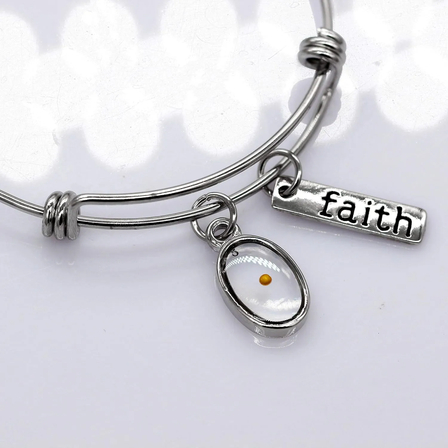 Uloveido 2.5 Inch Stainless Steel Faith Bangle Real Mustard Seed Bracelets Charm Jewelry for Christian Inspirational Gift Y558