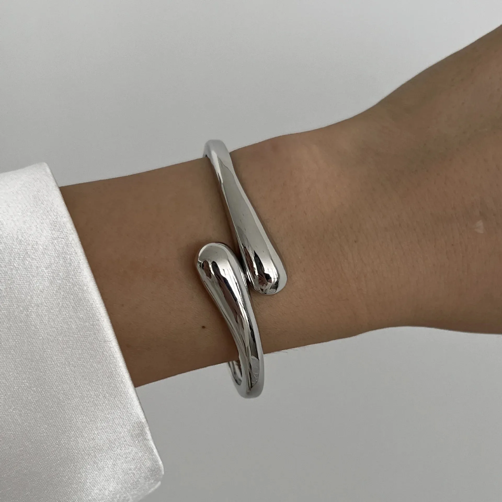 Vintage Hip Hop Cuff Bangles  Punk Metal Bracelets for Women & Men