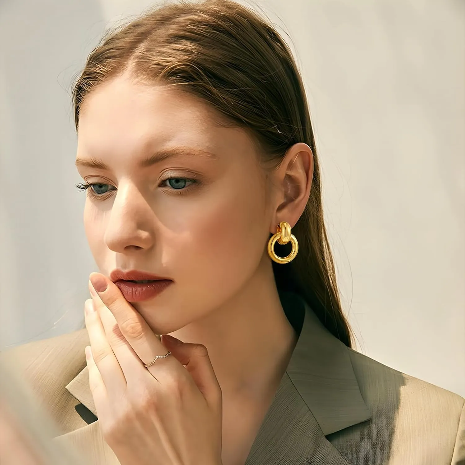 YUJIE Gold Geometric Earrings Chunky Knot Statement Earrings for Women Twisted Dangle Drop Trendy Stud Earring Fashion Jewelry Gifts
